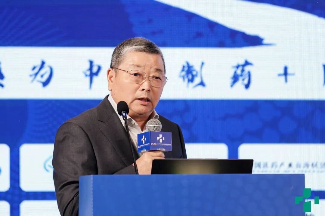 卞伯中.jpg